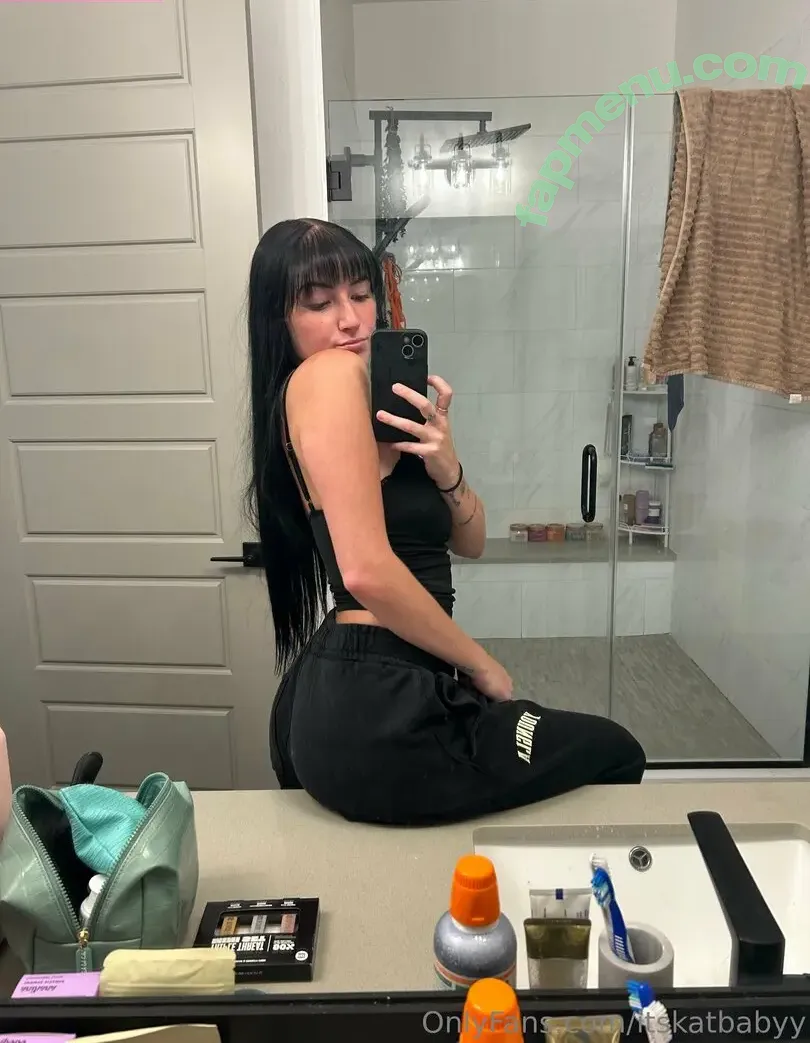 Itskatbabyy nude photo #0038 (itscatbabyyy_)