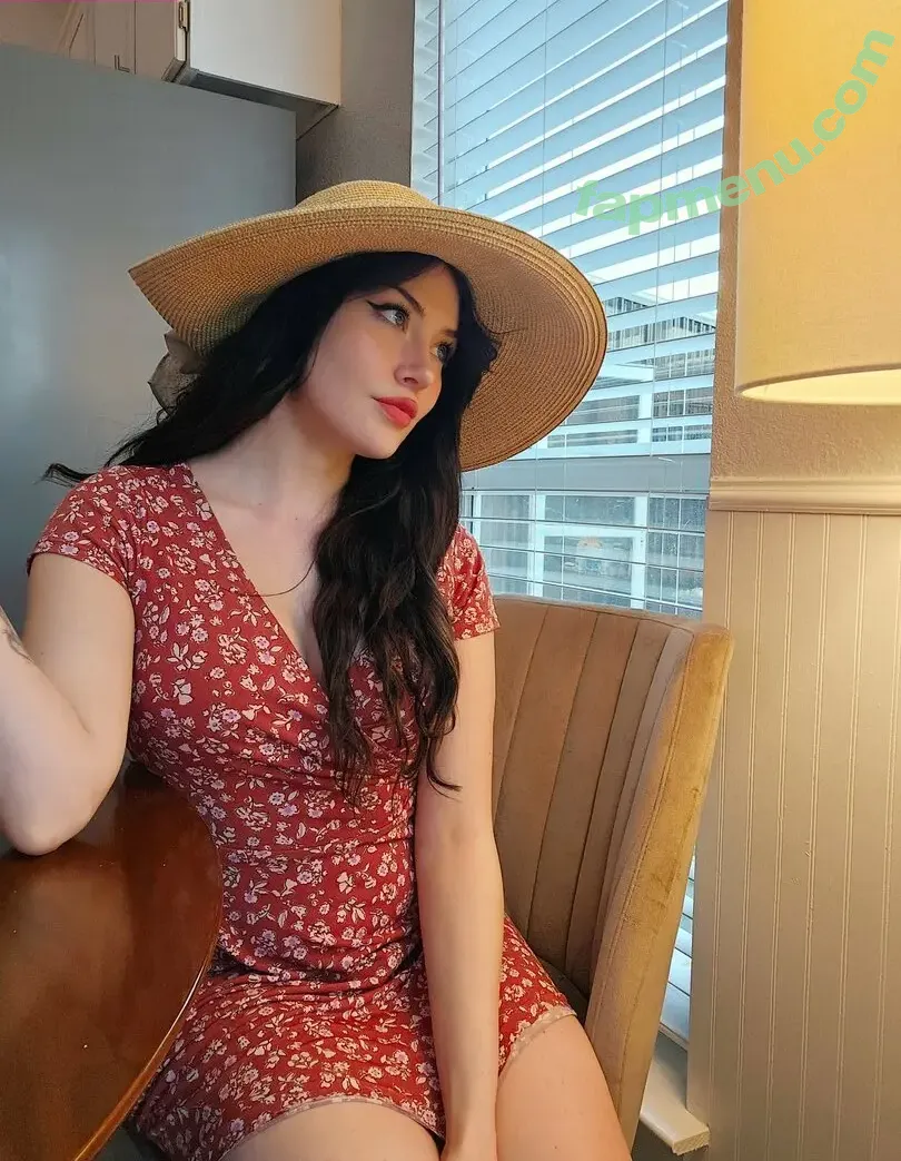 ItsLeslie nude photo #0030 (itslesliehey)