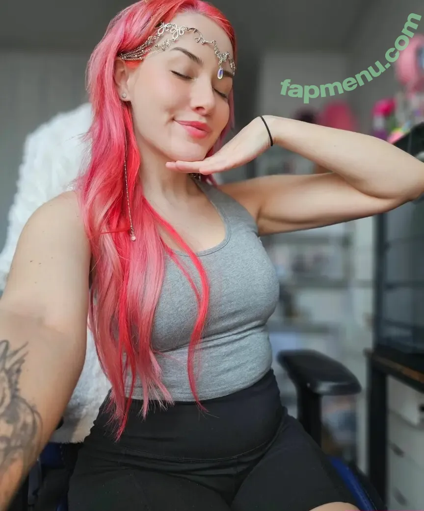 ItsLeslie nude photo #0031 (itslesliehey)