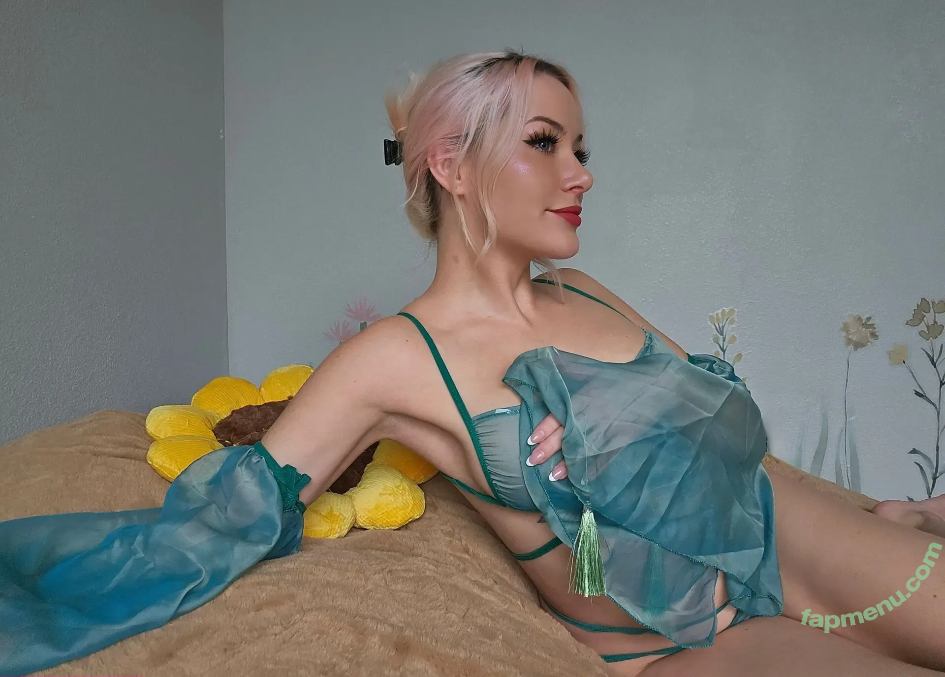 ItsLeslie nude photo #0040 (itslesliehey)