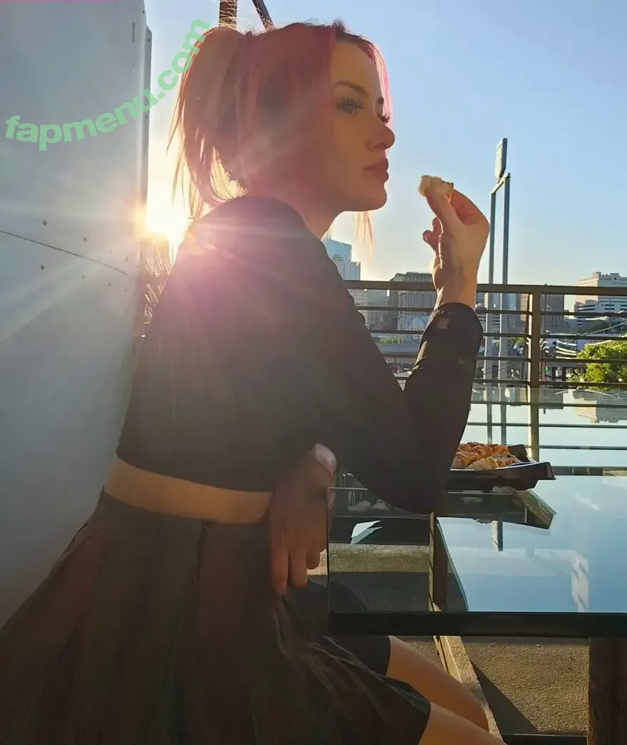 ItsLeslie nude photo #0065 (itslesliehey)