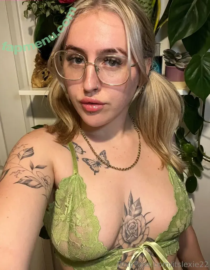 itslexie22 nude photo #0008 (alexbarnes191)