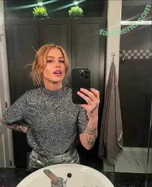 Itslilierose nude photo #0026