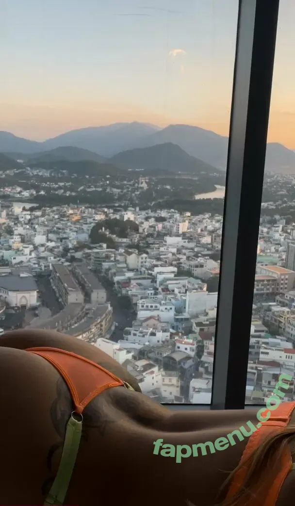 Itslilierose nude photo #0007 (Itslilierose)