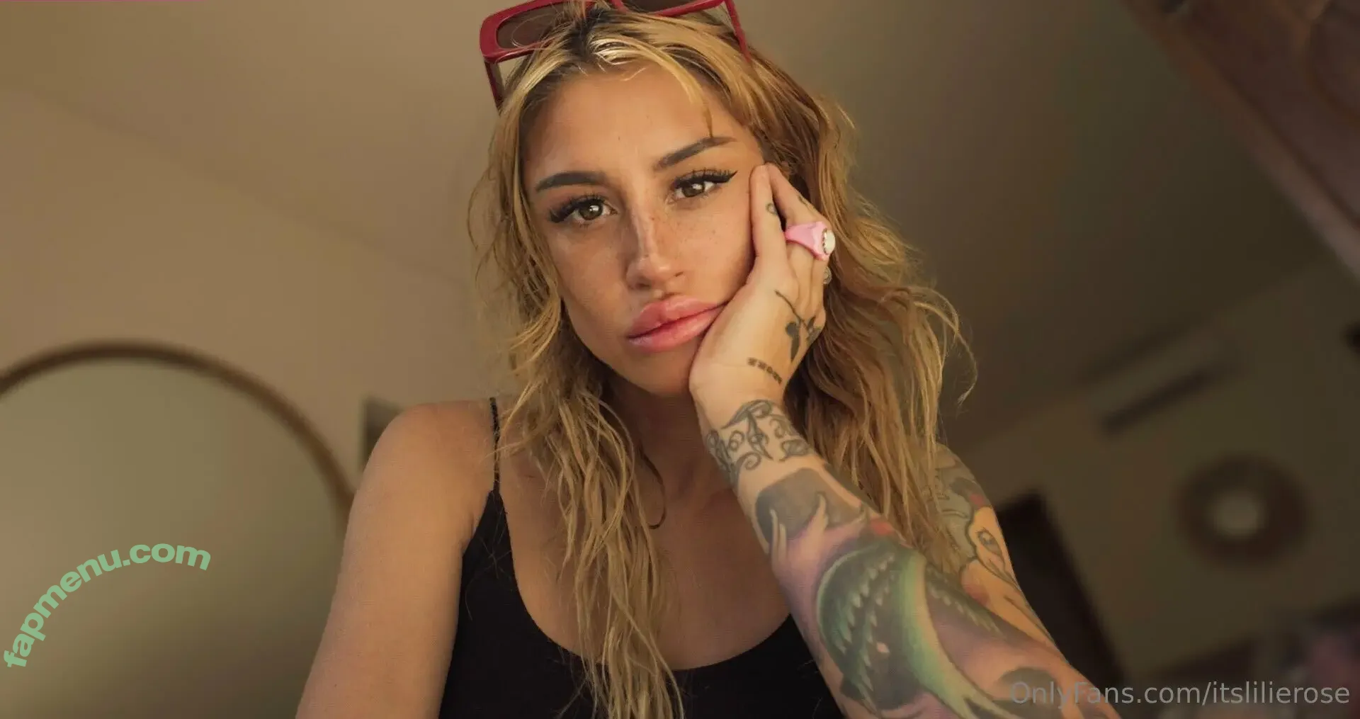 Itslilierose nude photo #0025 (Itslilierose)