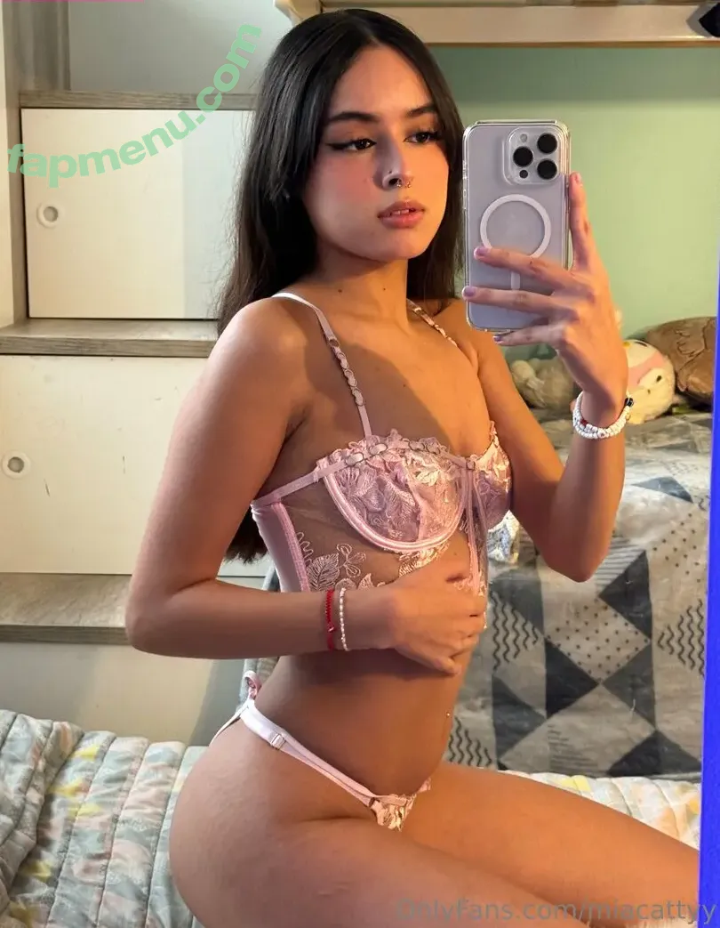 itslillyth nude photo #0016 (lillythesky)