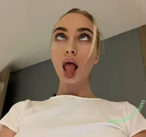  nude photo #0005