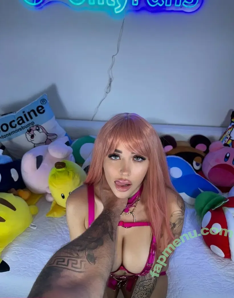 Itslunaskye nude photo #0092 (lunaskye)