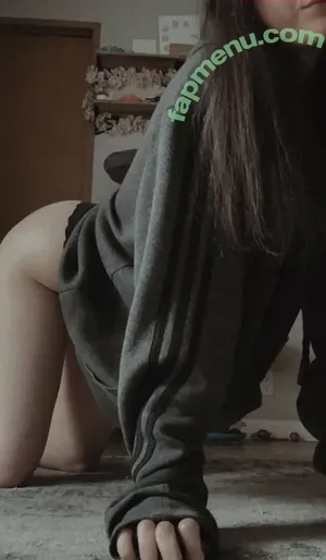 Itsmalic3 / Itsmalice nude photo #0009