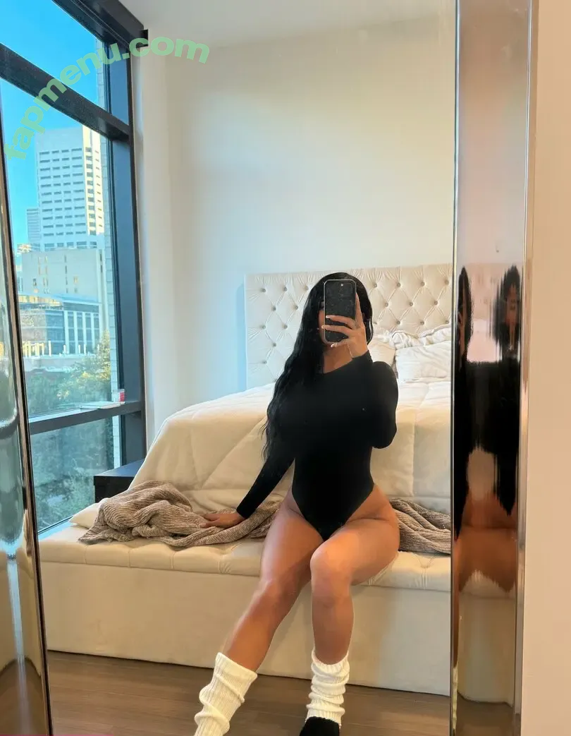 itsmetrinity nude photo #0010 (_.itsmetrinity)
