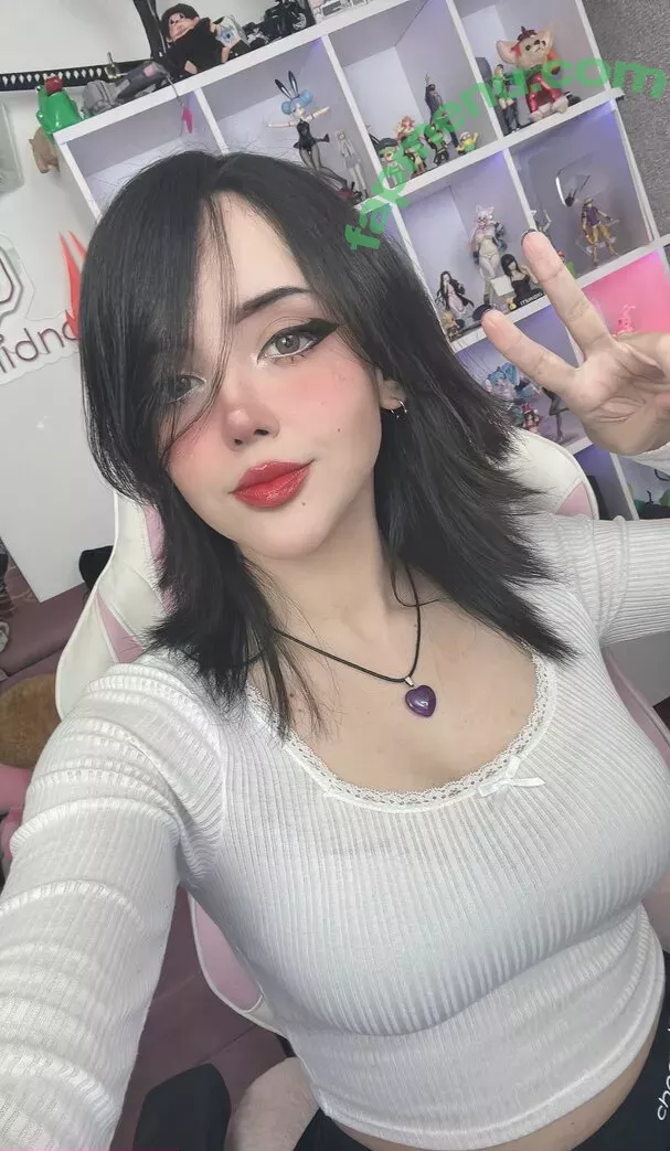 Itsmidna nude photo #0117 (Mirna Vegas / ashprincessmidna / itsmidnaa)