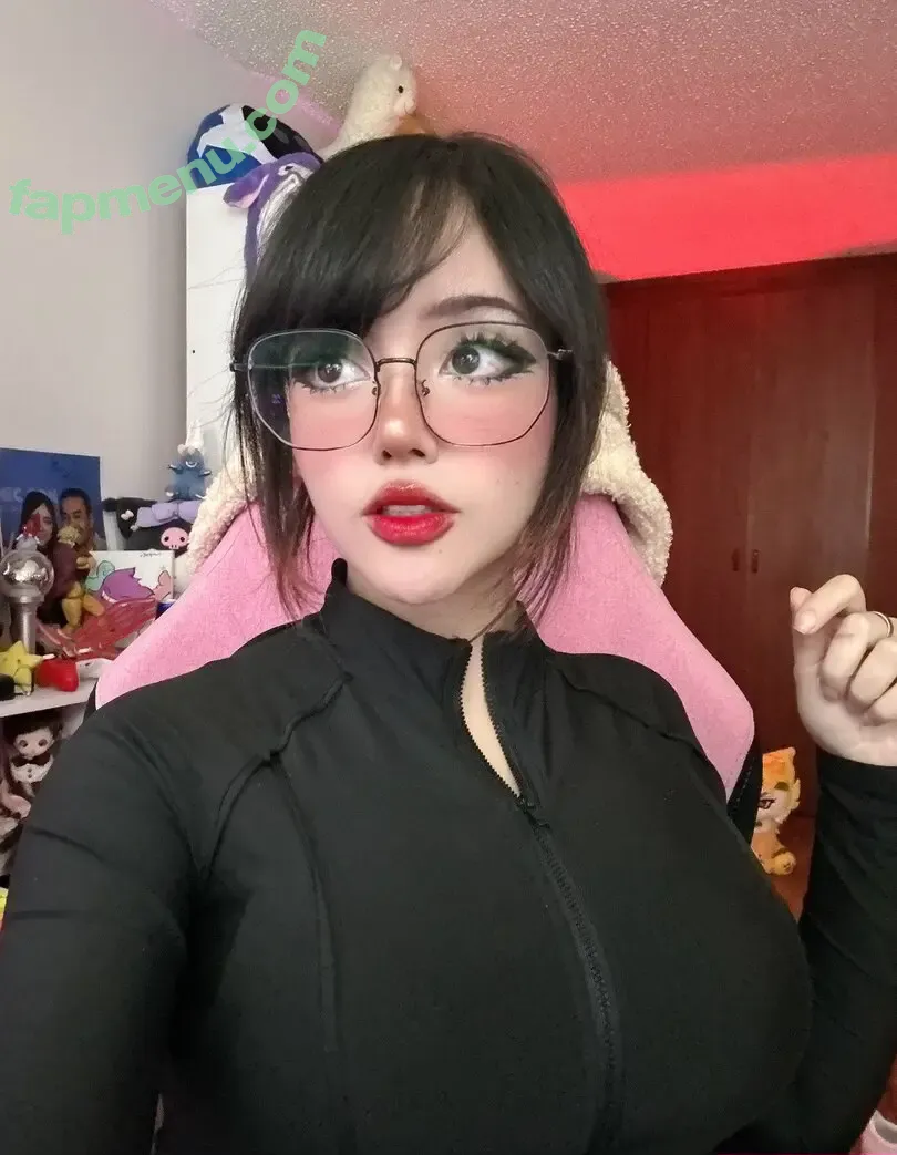 Itsmidna nude photo #0369 (Mirna Vegas / ashprincessmidna / itsmidnaa)