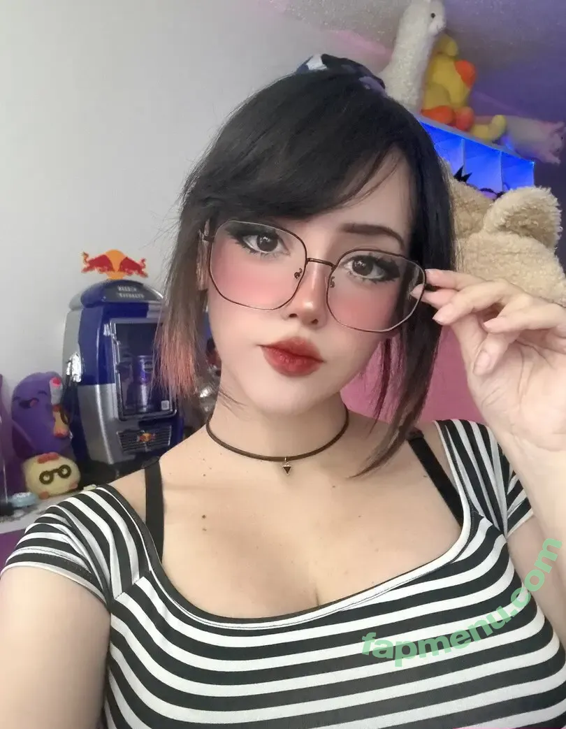 Itsmidna nude photo #0371 (Mirna Vegas / ashprincessmidna / itsmidnaa)