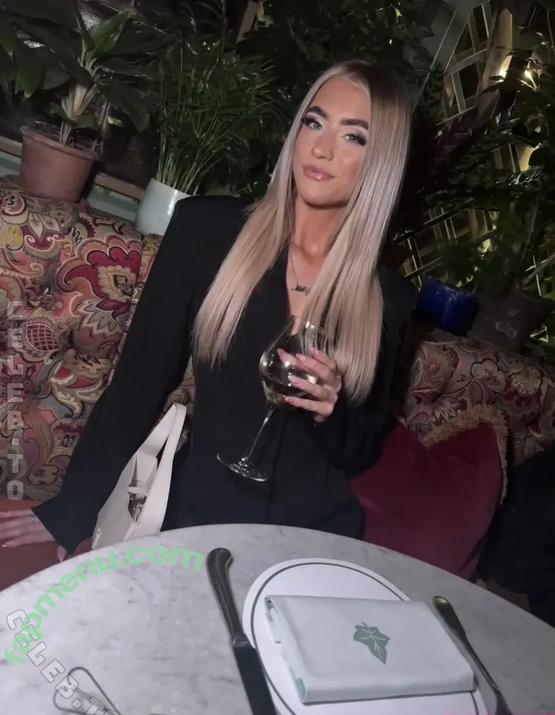 Itsmillsxo nude photo #0173 (itsmillxo / millyarmstrong01)