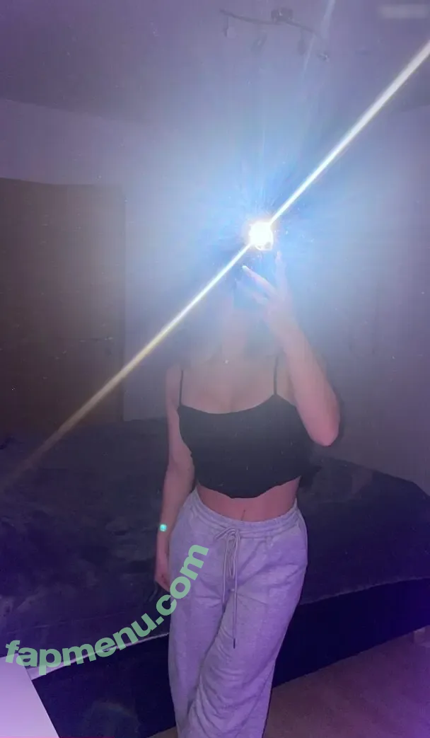 Itsmisabell nude photo #0199 (sarahtoninx9_)