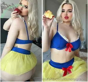 itsmollygracee / mollygracee_2 nude photo #0008