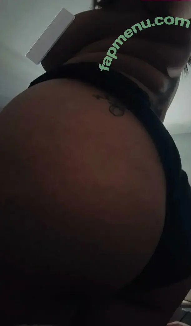 itsNOTebbi nude photo #0009 (_aureliamoon / ebbinichelle / mspeachy_xo)