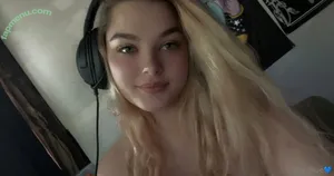 itsonlyalexisss / itsonlyalexissss nude photo #0012