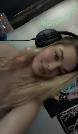 itsonlyalexisss / itsonlyalexissss nude photo #0013