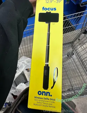 itsonlykarma / karma_est2024 nude photo #0012