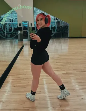 Itsqueenmanda nude photo #0006