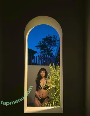 itsqueennovaa / OFTV nude photo #0110