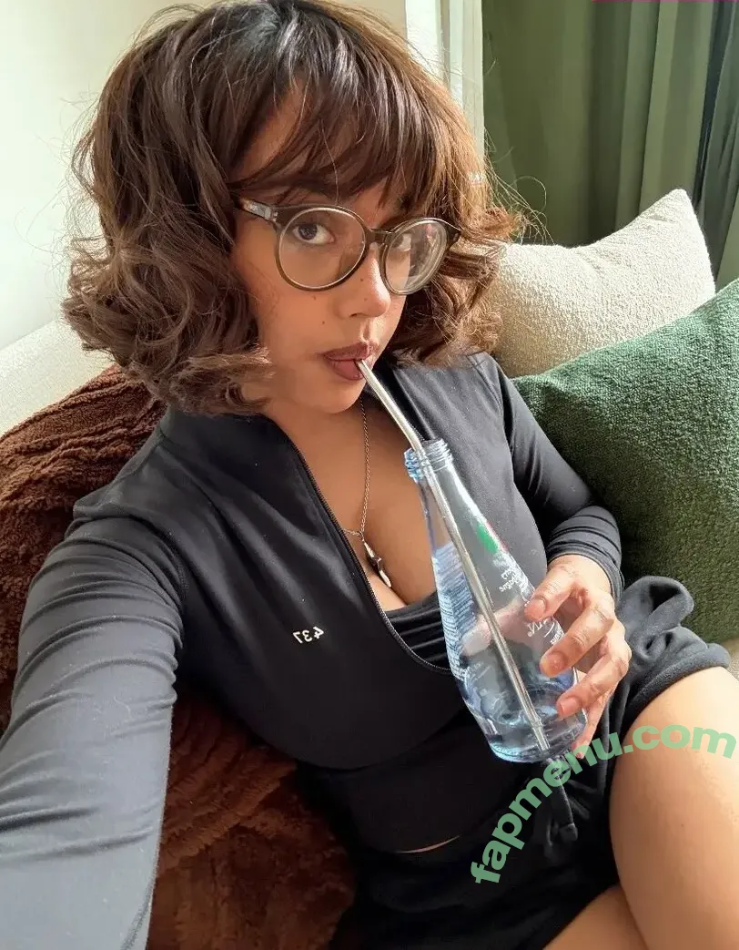 itsqueennovaa nude photo #0096 (OFTV)