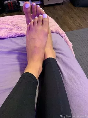 ItsRae69 nude photo #0082