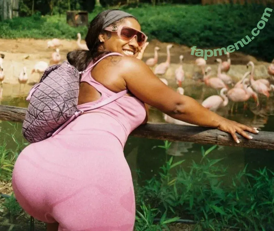 ItsReginaeCarter nude photo #0012 (colormenaee)