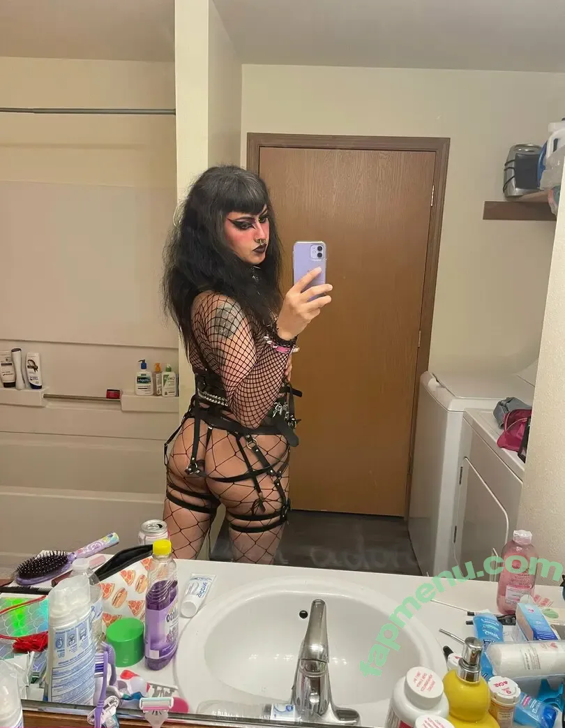 itsrickybitch nude photo #0011 (itsrickybitch)