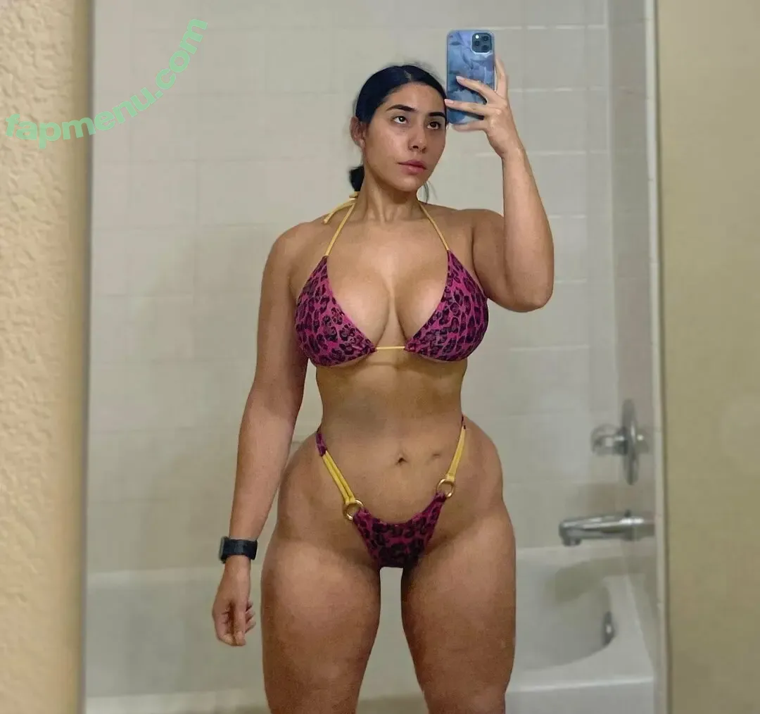 itssarapr nude photo #0115 (itssarapr)