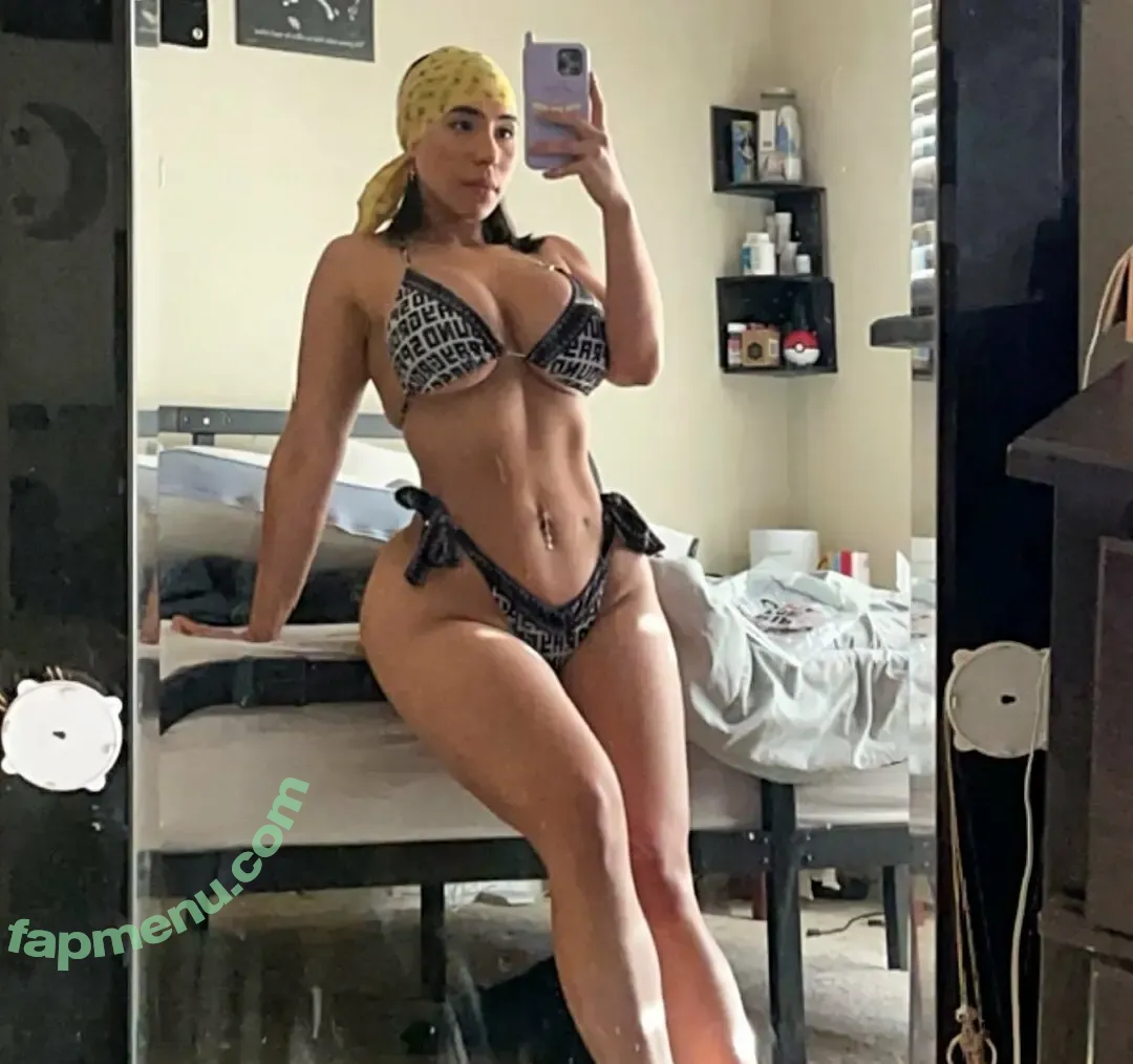 itssarapr nude photo #0117 (itssarapr)