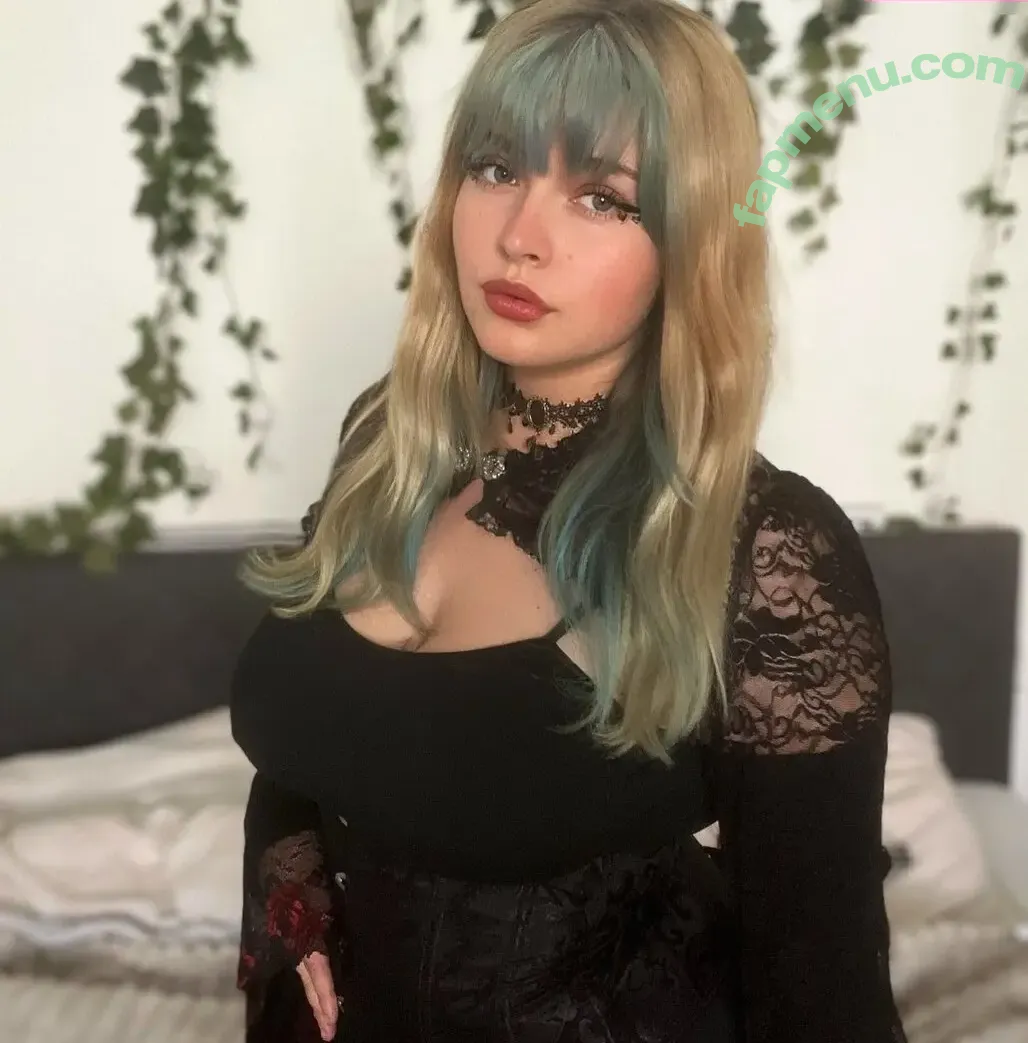 Itsschmolli nude photo #0078 (Itsschmolli)
