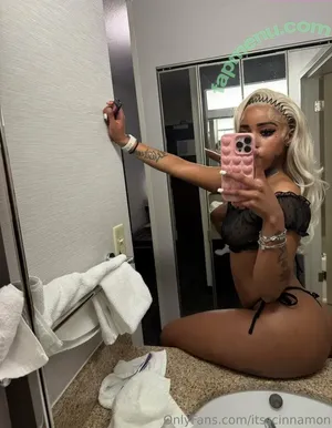 Itsscinnamon / Cyn304_ / Tallywally nude photo #0020