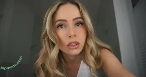 itsSky / itsSkyLOL nude photo #0126