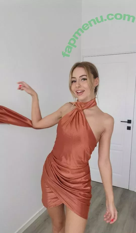 itsSky nude photo #0021 (itsSkyLOL)