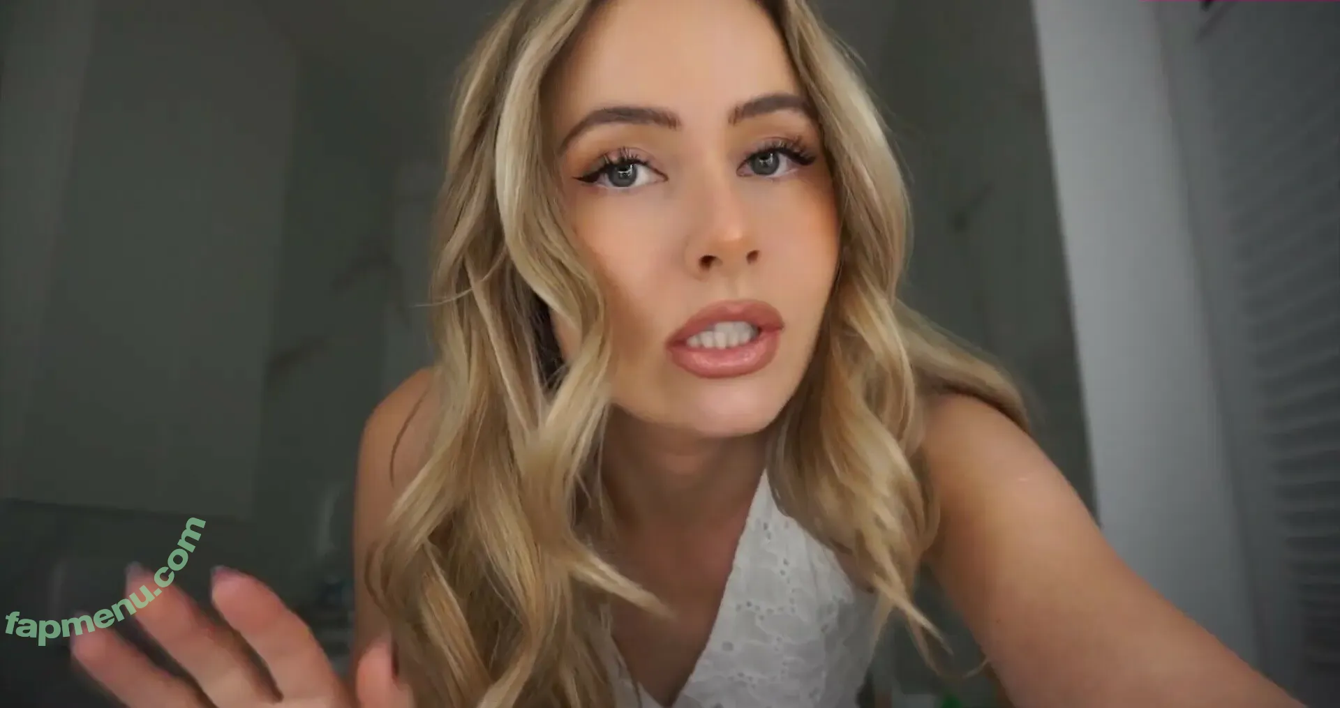 itsSky nude photo #0121 (itsSkyLOL)