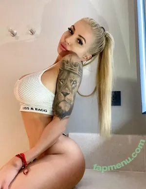 itssmebarbi / itssmebarbie nude photo #0010