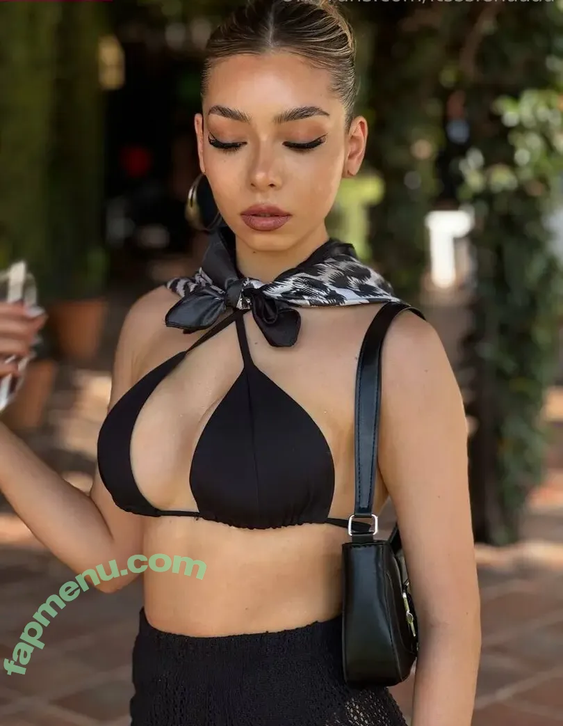 itssslenaaaa nude photo #0020 (itssselenaaaaa)
