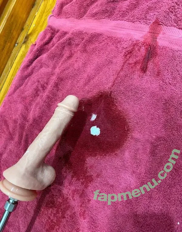 itssusannedotcom nude photo #0034 (itslaurendotcom)