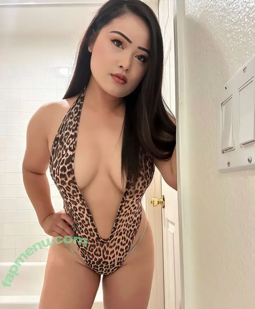 itsthechia nude photo #0005 (itsthechia)