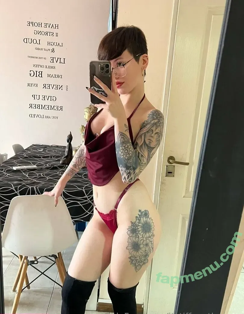 itstiffanythomas nude photo #0036 (itstiffanythomas)