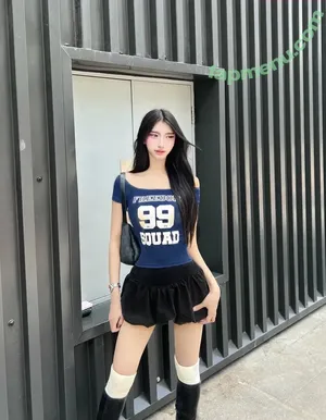 itstrawberrii / theestrawberry_ nude photo #0001