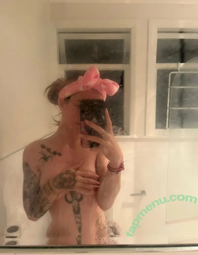 itsyagirlgigixo nude photo #0003 (itsyagirlgigixo)