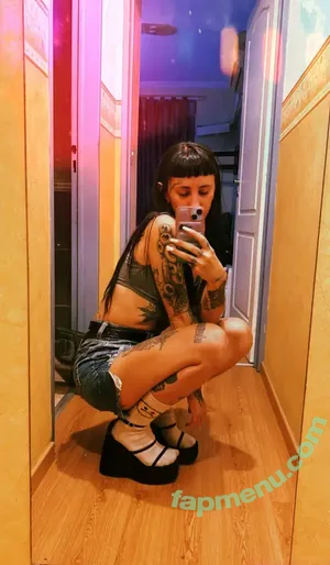 itsyagoddessaurora / its.aur0raa nude photo #0017