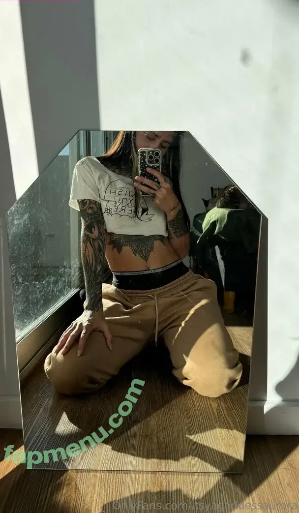 itsyagoddessaurora nude photo #0042 (its.aur0raa)