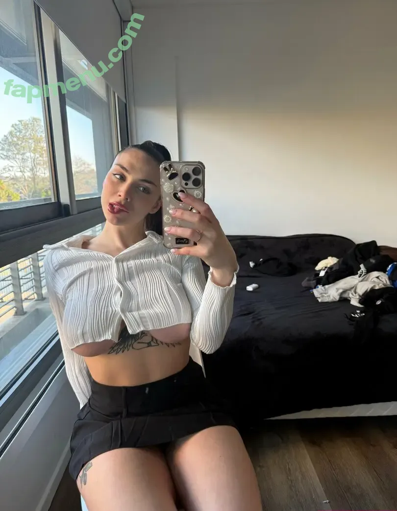 itsykuza nude photo #0010 (itskuzaa)