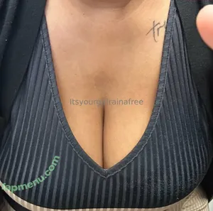 itsyourgirlrainafree / itsyourgirlshelina nude photo #0004