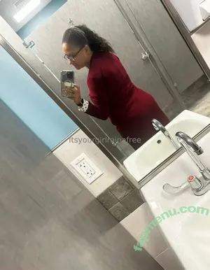 itsyourgirlrainafree / itsyourgirlshelina nude photo #0008