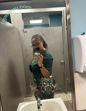 itsyourgirlrainafree / itsyourgirlshelina nude photo #0009